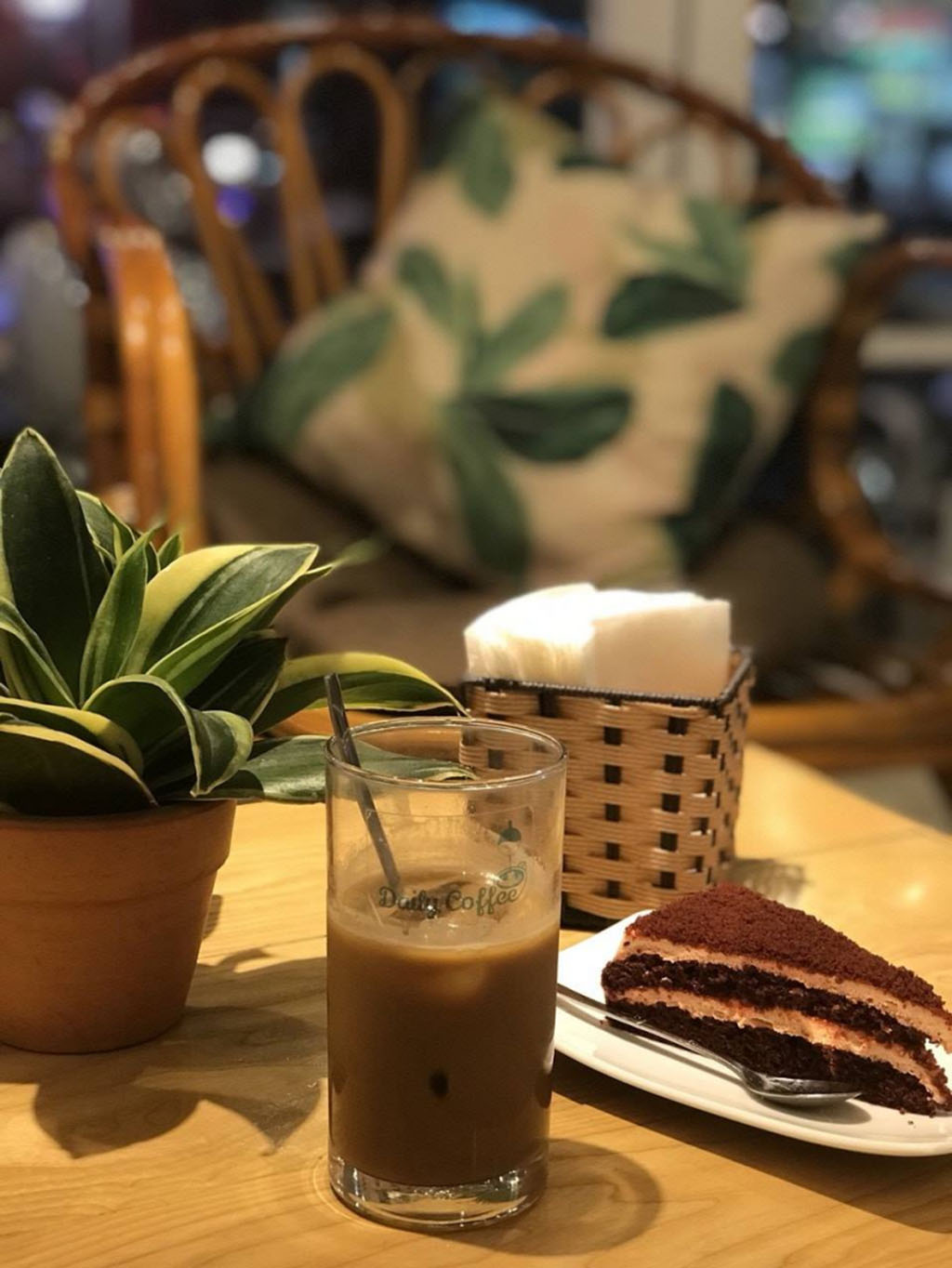13+ Quán Cafe Ở Thái Bình View Đẹp, Đồ Uống Ngon & Giá Rẻ