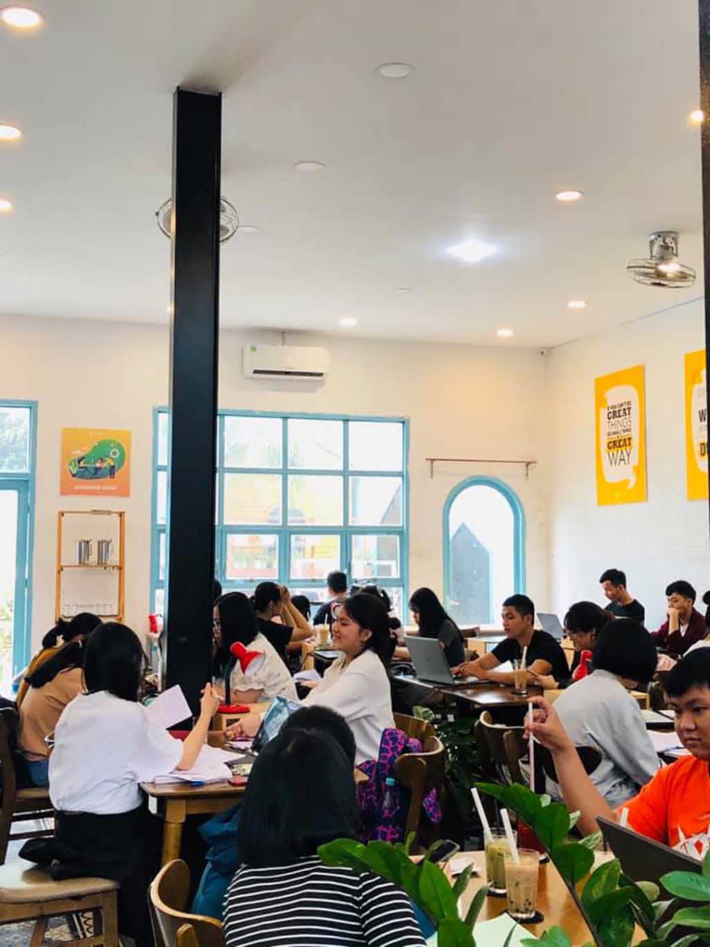 9+ Quán Cafe Sách Đà Nẵng Yên Tĩnh & Không Gian Đẹp
